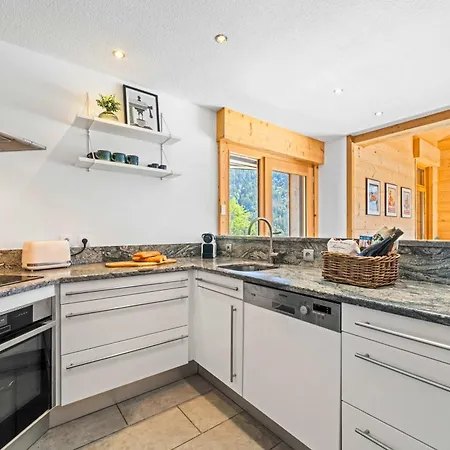 Mountain Views Balcony Stylish 3 Bed Appartement Morzine